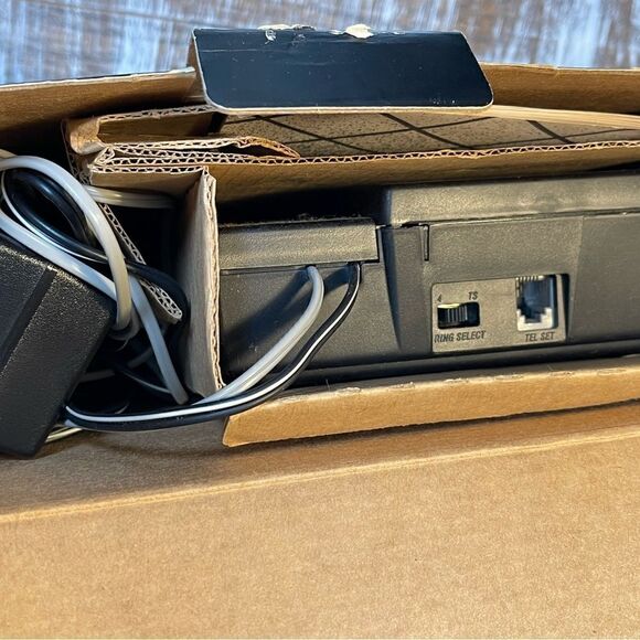 AT&T Vintage Remote Answering System #1314-Black - Picture 3 of 3